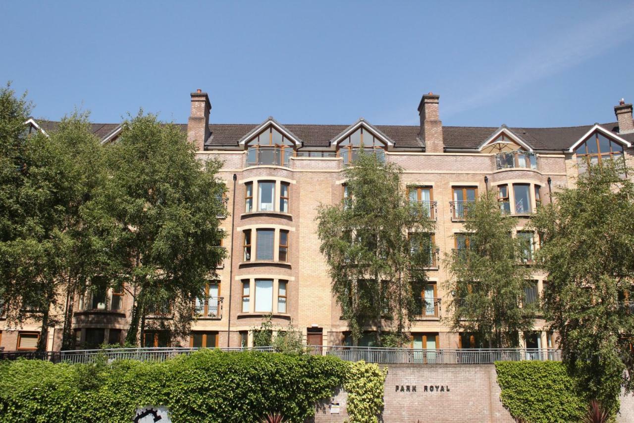 Penthouse, Park Royal Apartments, 841 Lisburn Road Belfast Exterior foto